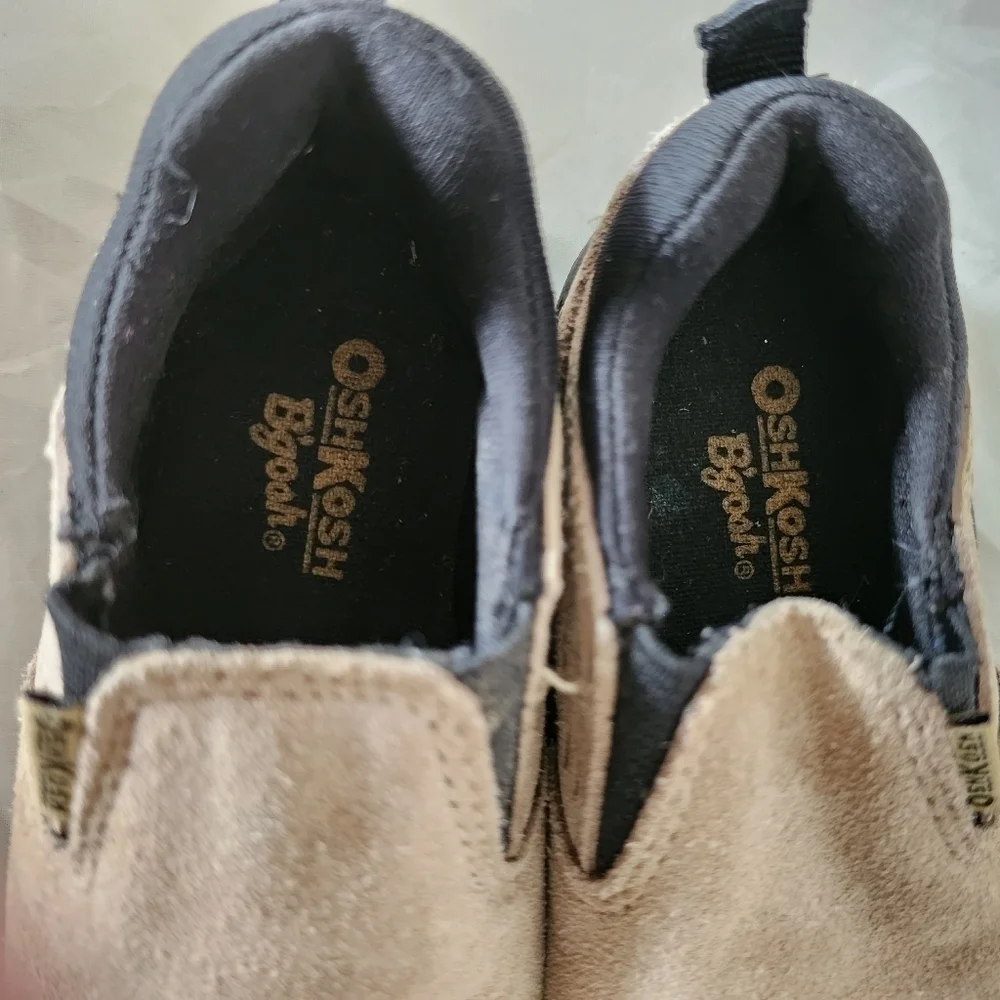Osk Kosh B'gosh Samuel Infant Size 5 M Tan Leather Slip On Baby Toddler Shoe EUC